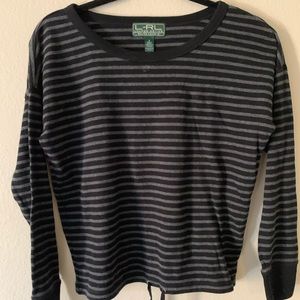 Long sleeve pull over